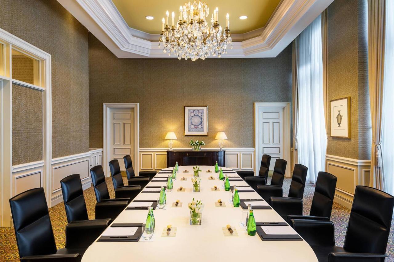 The Ritz-Carlton, Doha Hotel Екстериор снимка Boardroom