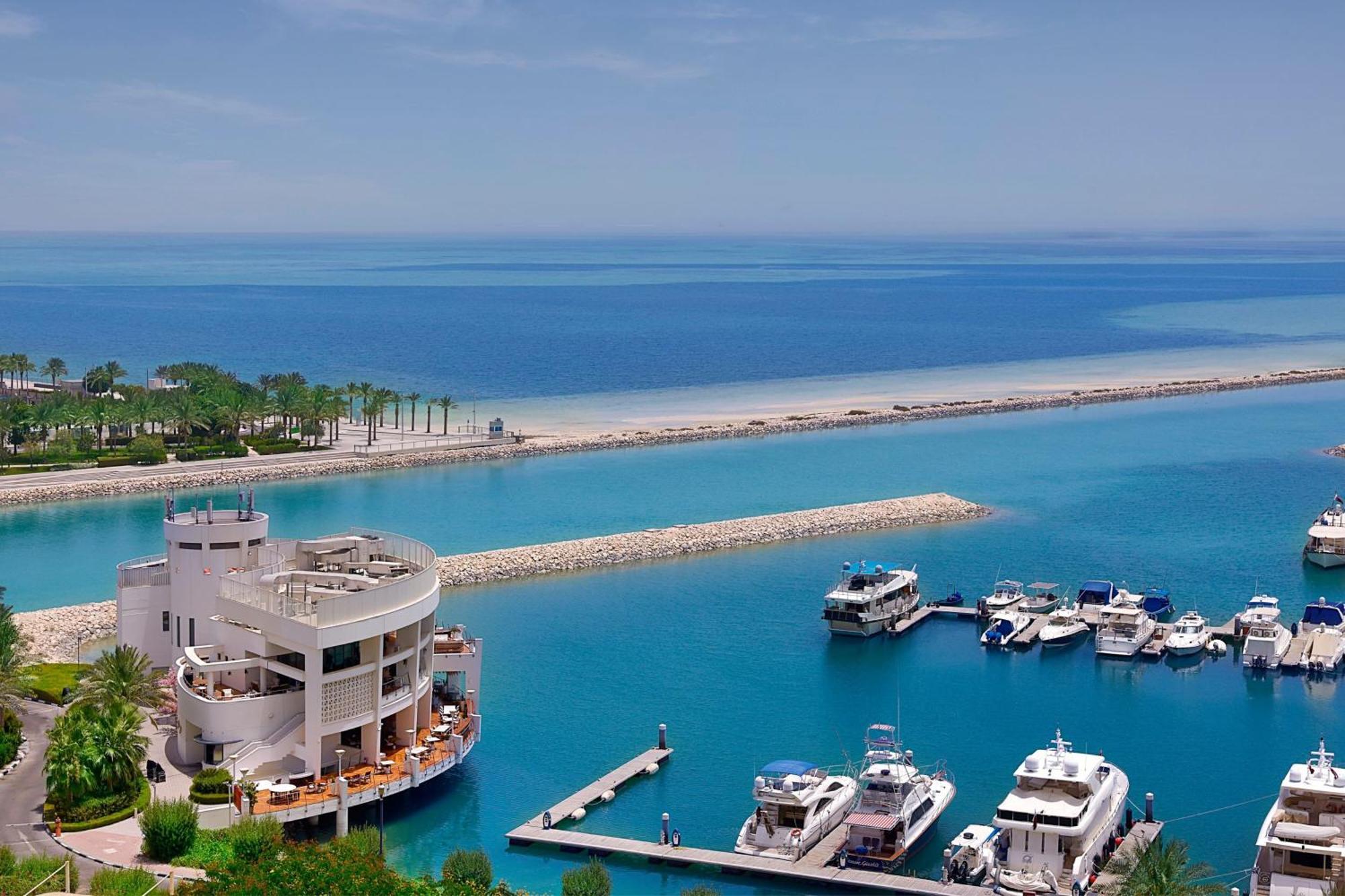 The Ritz-Carlton, Doha Hotel Екстериор снимка Marina at the InterContinental Hotel
