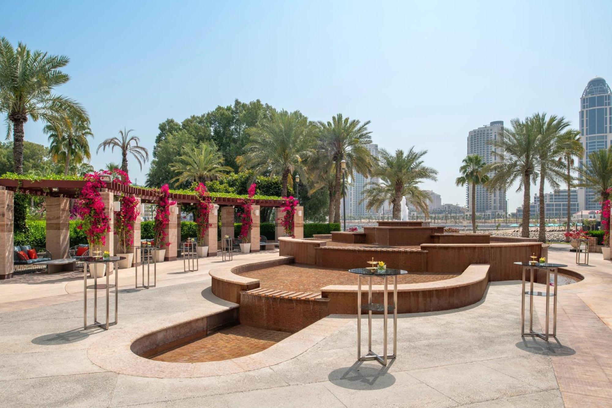 The Ritz-Carlton, Doha Hotel Екстериор снимка The Palace Downtown