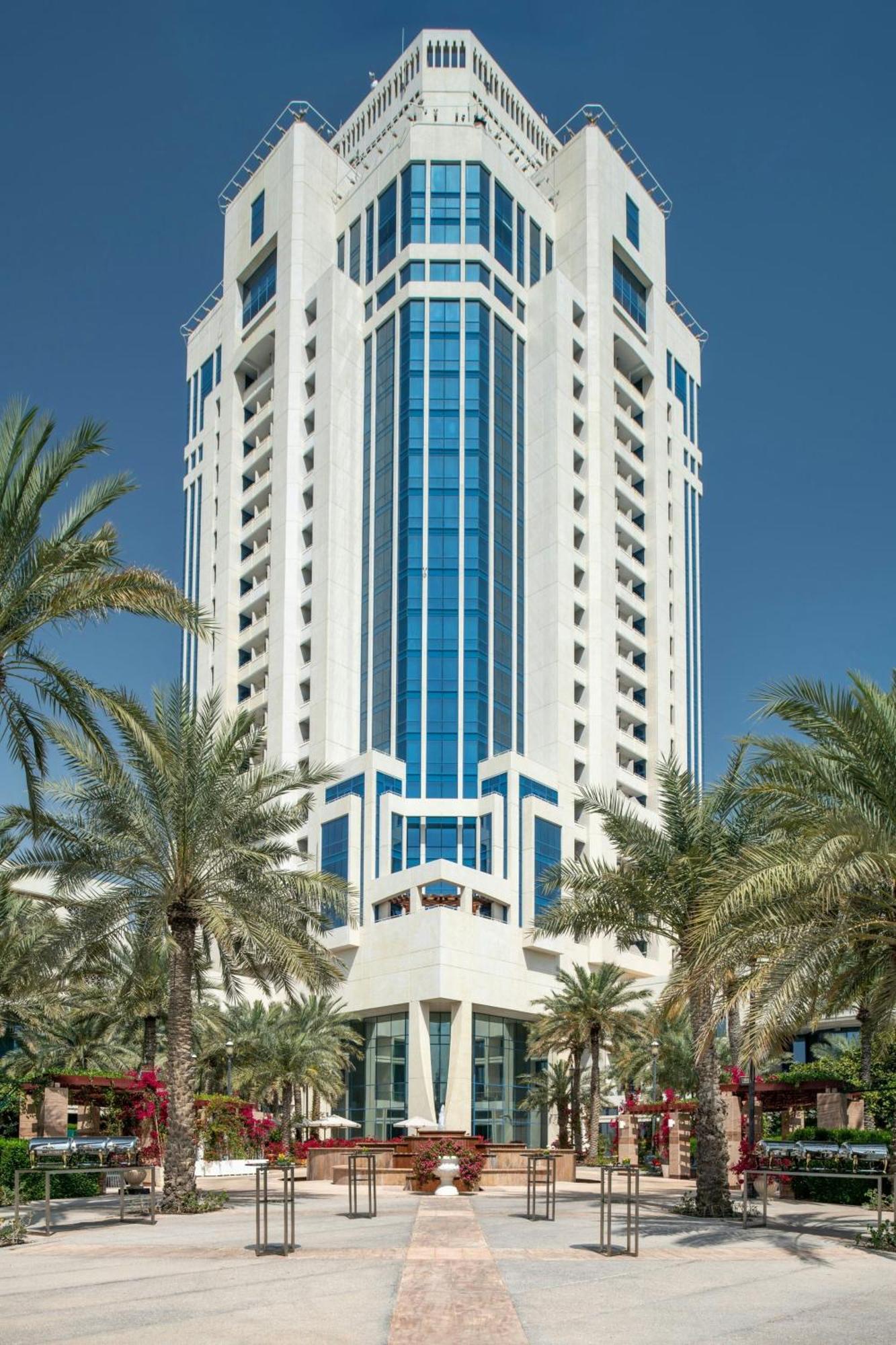 The Ritz-Carlton, Doha Hotel Екстериор снимка The Palm Jumeirah
